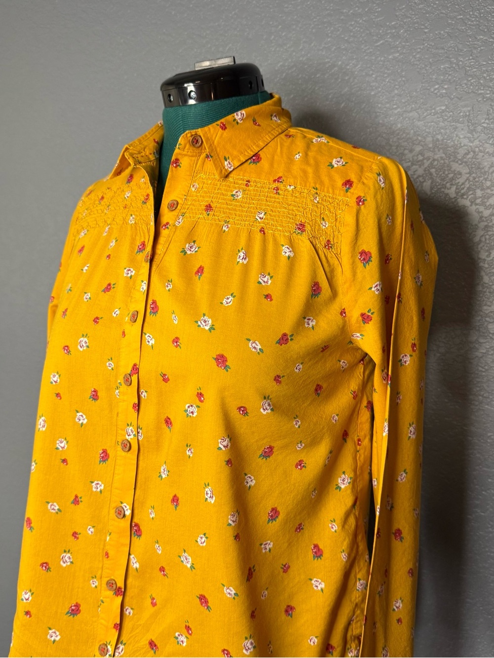 Mauve Anthropologie Mustard Floral Smocked Blouse Cotton Button Up Size 10 - Picture 4 of 12